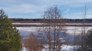 Природа. Тронулся лёд на реке Вычегда