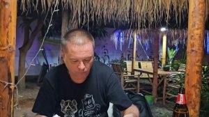 Паттайя. Скрытое Бюджетное и Атмосферное Тайское Кафе в Районе Рынка на Теппразит. Блошиный рынок