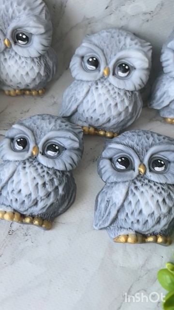 когда не знаешь,что подарить...
оригинально из мыла здесь!😉