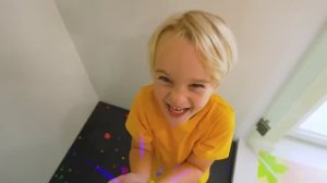 Крис и Майкл весёлые приключения история для детей!!