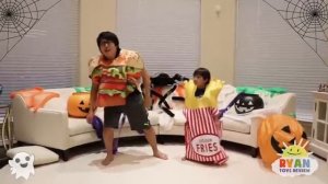 Halloween Songs for Kids Trick or Treating!