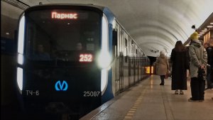 Синий Балтиец на станции Горьковская 🔵 с пассажирами!