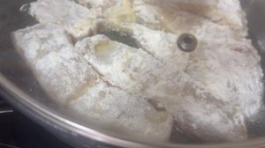 Жарю судак, разговариваю о каналах.