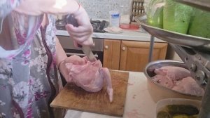 фкусная минутка-окрошка.шашлык  в тандыре. сырой!!!