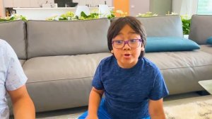 Balloon Pop on Bed of Nails Easy DIY Science Experiments for kids!!!