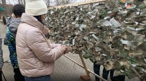 Женщины станицы Елизаветинской. Вяжем масксеть.