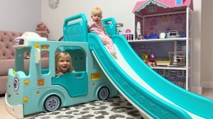 СОФУНЬЯ ШАЛУНЬЯ - СОФИЯ СОБРАЛА ГОРКУ ДЛЯ МАЛЕНЬКОЙ СЕСТРЫ.