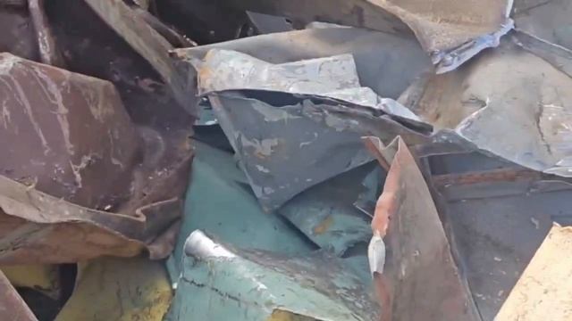 ТРОЙНАЯ СИЛА!НОЖНИЦЫ ПО МЕТАЛЛУ,БЕТОНУ И ПО ДЕРЕВУ.А НЕМЦЫ С КИРЗАВОДА ПРУТ И БРОСАЮТ ХИМБОМБЫ В ДОМ