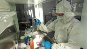 Пациент, получивший российскую онковакцину, чувствует себя хорошо.