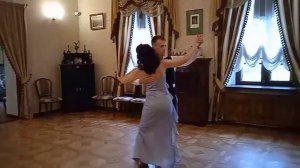 Вальс. Танцуют Олег и Ирина.