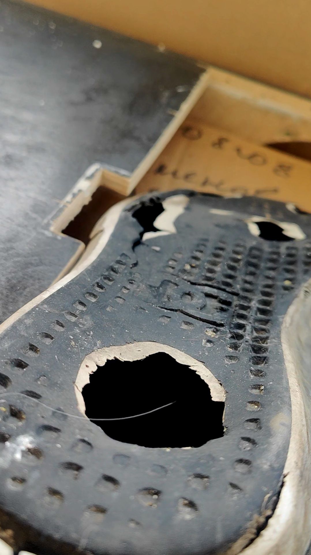 Обращения к производителям обуви