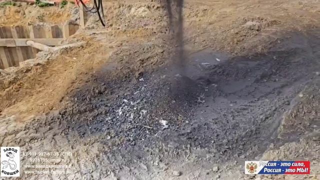 СЕРЕБРЯКОВ,ДРУГ АВАКОВА,НАНИМАЕТ ЧЕЛОВЕКА С КОНТОРЫ СТАЧЕК 18,ОН ОРГАНИЗУЕТ,И МНЕ БРОСАЮТ ХИМ.БОМБЫ