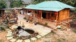 Молодая женщина превращает пустую землю в огромный фермерский дом у озера. От начала до конца