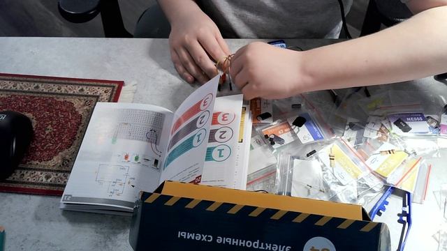 Электронный конструктор "Позитроник" *сборка 3, 4, 5, 6-ой схемы*