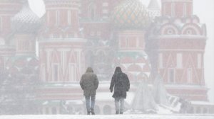 Резкое похолодание в Москве: ветры, дожди и снег обрушатся на столицу России