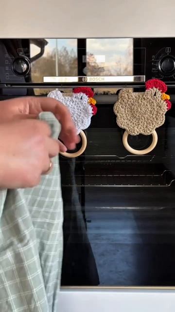 Держатель для полотенец крючком