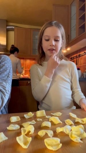 ИГРА ОТРАВЛЕННАЯ ЧИПСИНКА (часть 1)