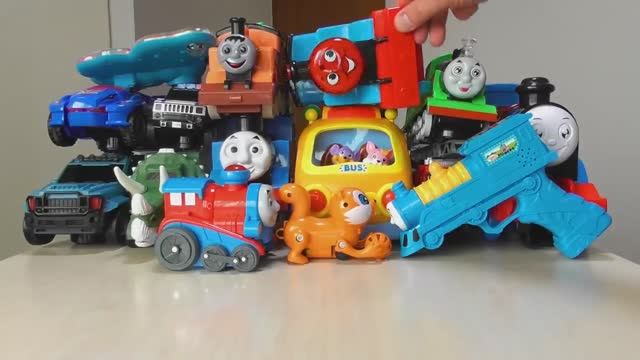 Для детей. Паровозик томас и его друзья. Играем паровозиками и машинками