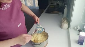 10 раз я его крутила , но получилось вкусно// Благодарю всех добрых людей!