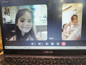 тупо гуляем Лилия Б5 и Даринка мандаринка