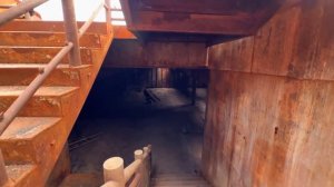 Остров Ко Чанг. Заброшенный Сгоревший Отель-Корабль. Поездка по Острову. Суп из Барракуды в CoCo