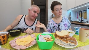 Мукбанг ВЫКРУТИЛИСЬ из сложной ситуации! Каждый приспосабливается как МОЖЕТ! Болталка Семейный обед