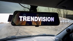 Обзор видеорегистратора зеркала TrendVision City Mirror