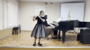 Категория 1: участники 9-10 лет включительно: Лапотько Василиса Валерьевна