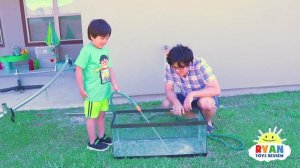 Ryan Pretend Play Learn Colors with Trucks Car Wash and Number Counting!