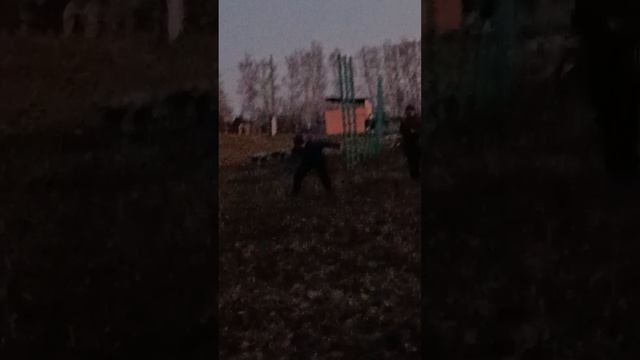 Играем в игру в кальмара 1 серия