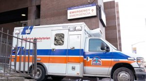 Более 20 человек пострадали из-за наезда водителя на толпу на параде в США