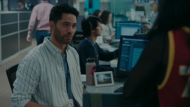 Департамент транспортных средств 15 серия «Гилберт» (сериал, 2025)