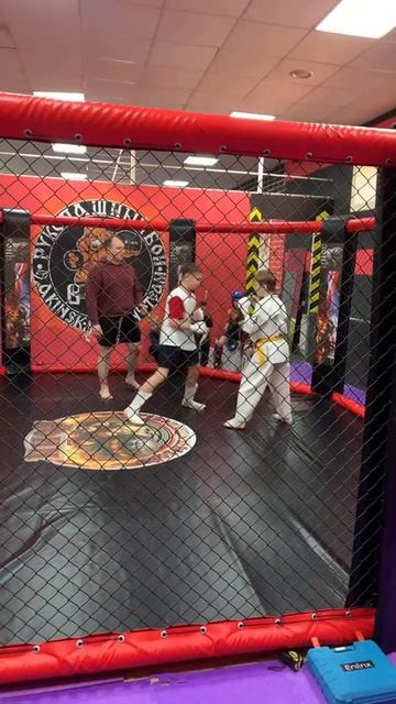 момент трансляции киокусинкай каратэ