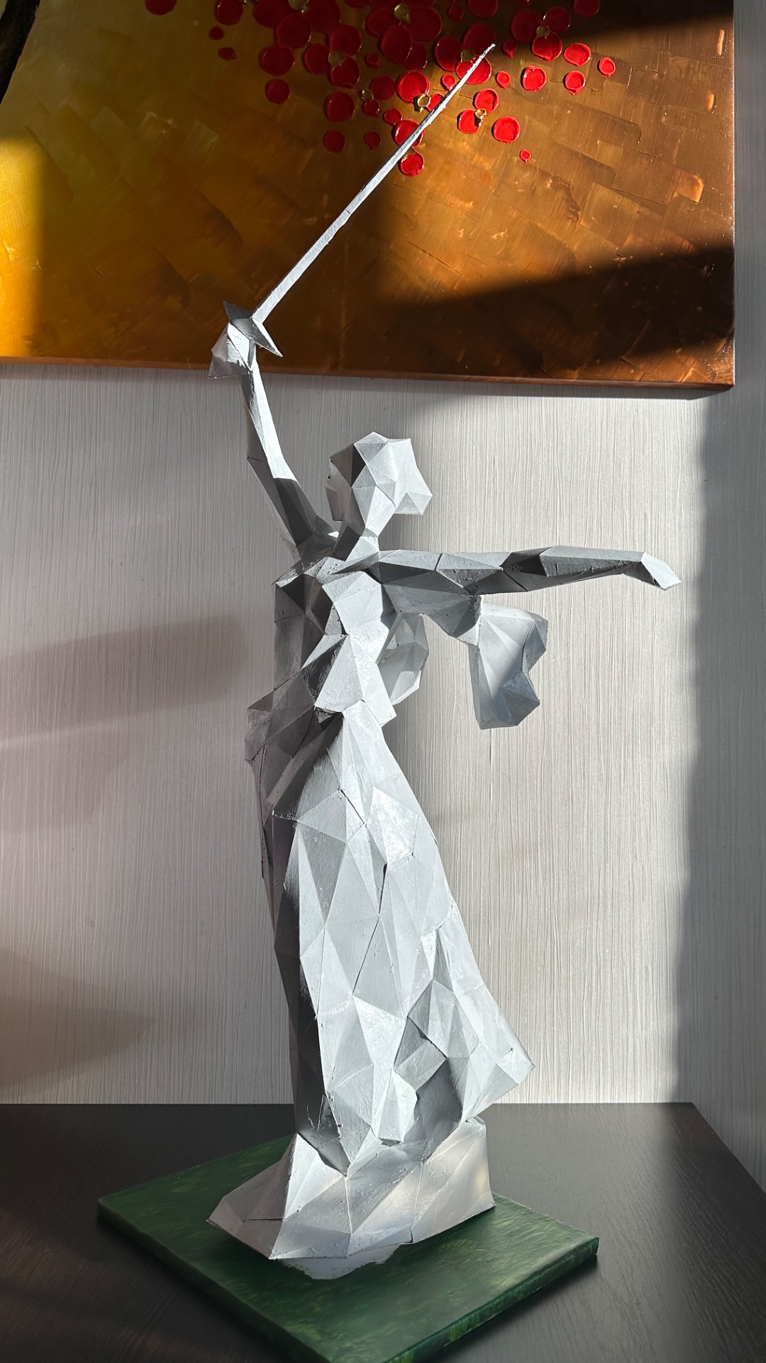 Поделка из бумаги на 9 мая. Родина-мать