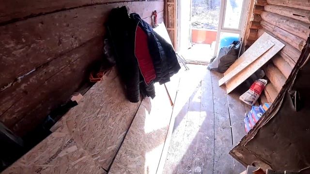 Купил заброшенный дом в деревне ! Окна все поставили ! Ему стало плохо ! №27