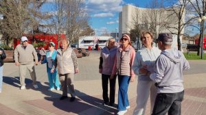 5 апреля. Она идёт...