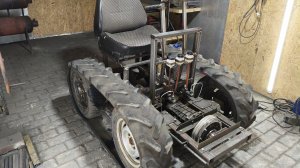 сборка гусеничного минитрактора (часть 3, гидровыжим сцепления, установка рычагов, сцепления)