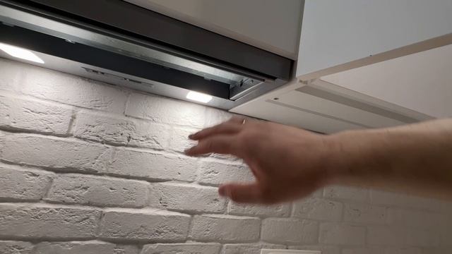 КУХНЯ НА ЗАКАЗ. ФАСАДЫ AGT SUPRAMAT / ФУРНИТУРА BLUM