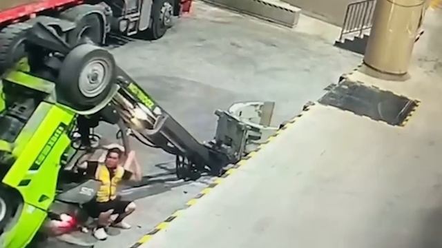 Самые Нелепые Ошибки Рабочих, Снятые на Камеру