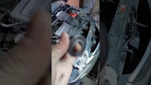Замена помпы (водяного насоса) на Мазда 3 1.6 bk и замена холостого (ролика) ременного привода.