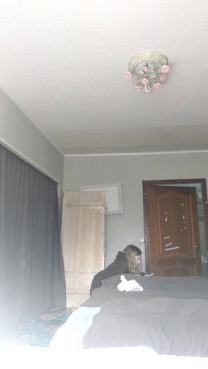 плавится воск