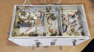 обзор АМ передатчика юного радио хулигана позывной ОКТЯБРЬ.