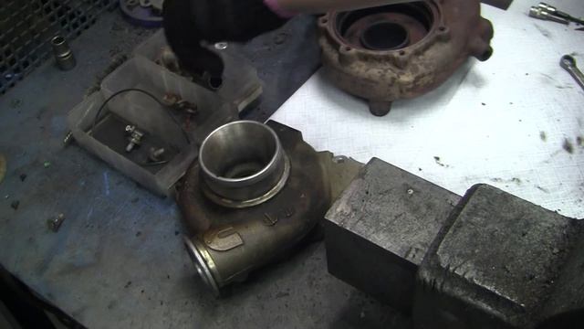 Турбина Газель CUMMINS ISF 2.8 ЕВРО-5. Откуда масло в корпусе компрессора.