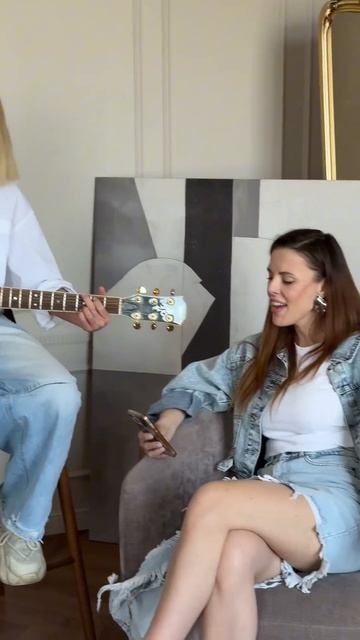 Лицей - Девочка с крыльями #настямакаревич #группалицей  #премьера #подгитару