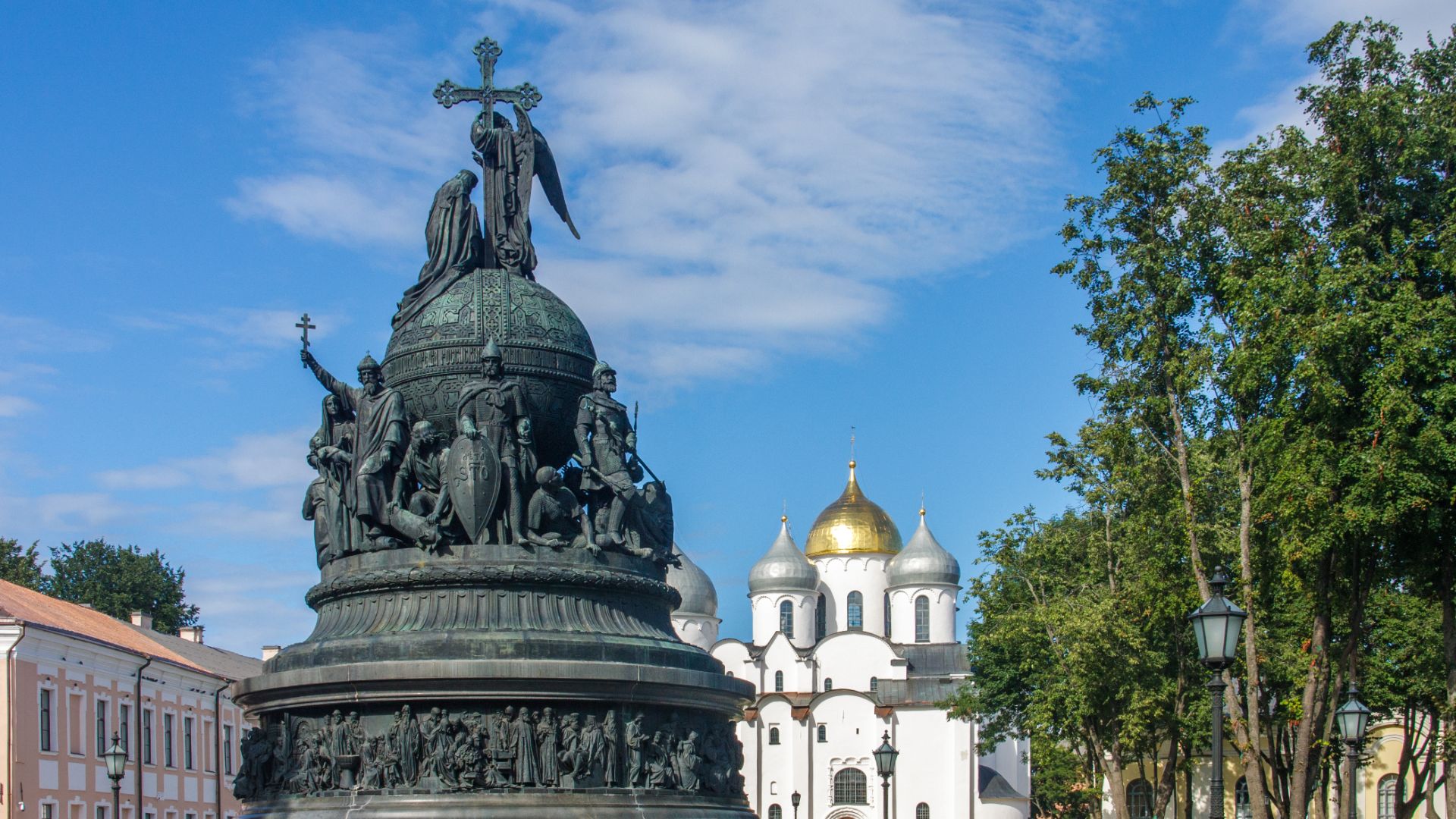 Сколько лет российскому государству?