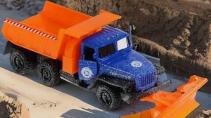 Машина Технопарк УРАЛ Снегоуборочная