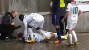 😄Футболиста, к примеру, отправила в нокаут стена! 

Ничего нелепее сегодня вы уже не увидите