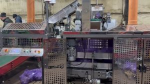 Работа группового упаковщика  (упаковщика упаковок). Картофель 2,5 килограмма.