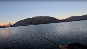 Рыбалка на форель в ледяном горном озере