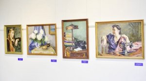 Телерепортаж учащейся Школы журналистики Алисы Раскинулся о выставке Эльзы Хохловкиной